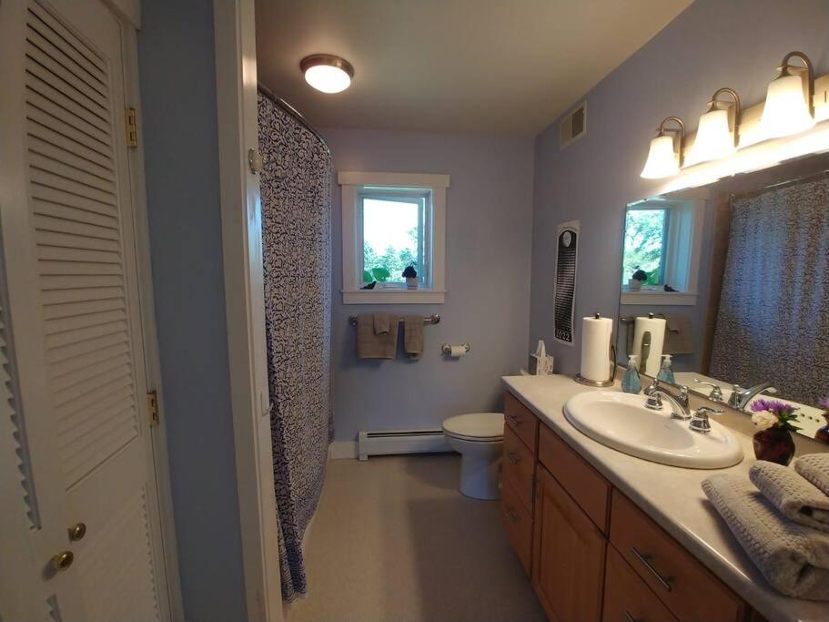 Spacious Country Retreat Close To Town And Nature, Sylvana Farm Vt Montpelier Exterior photo